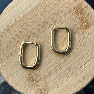 Square U-Shape Hoop Earrings 18K Gold Plated Stainless Steel NWOT